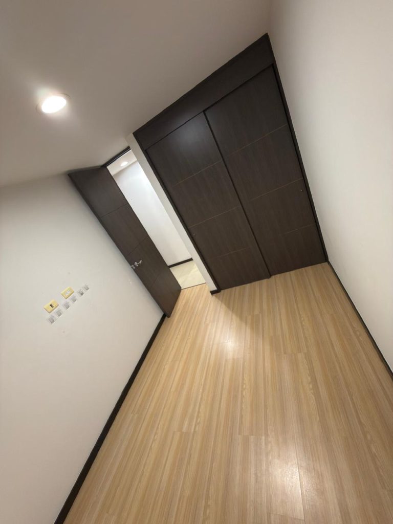 VIVE EN HERMOSO APARTAMENTO EN POBLADO, PALMAS