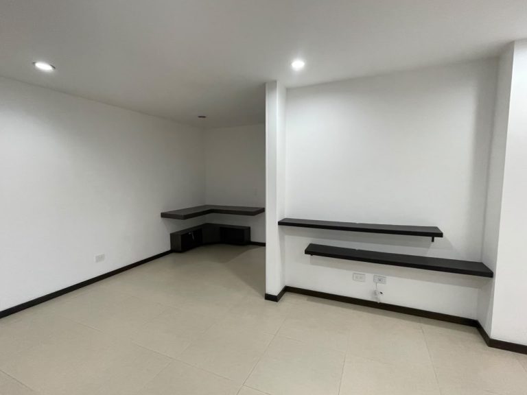 APARTAMENTO EN EL POBLADO PARA ARRIENDO
