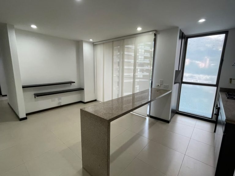 APARTAMENTO EN EL POBLADO PARA ARRIENDO