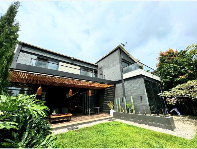 Casa en Arriendo en Jardines, Envigado
