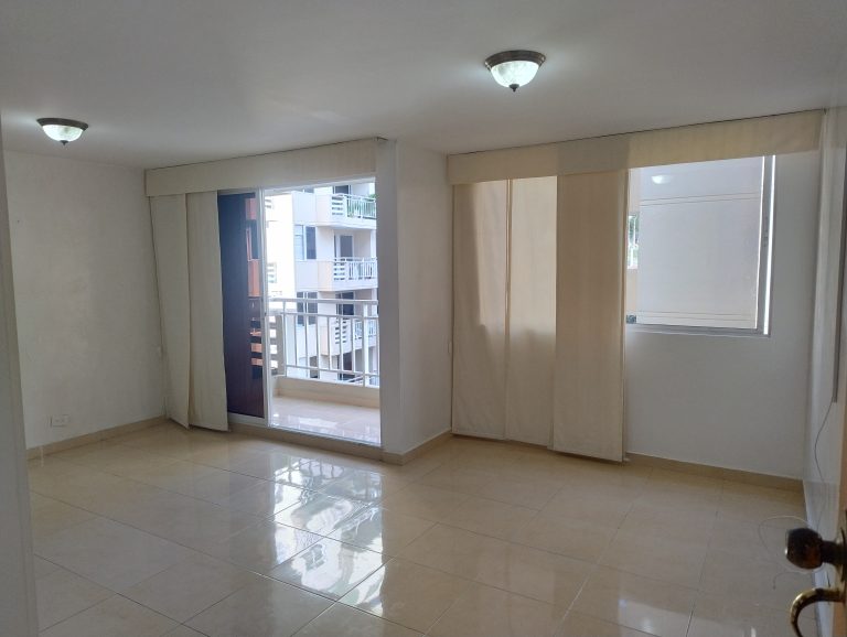 Comodo apartamento en arriendo Villa Carolina