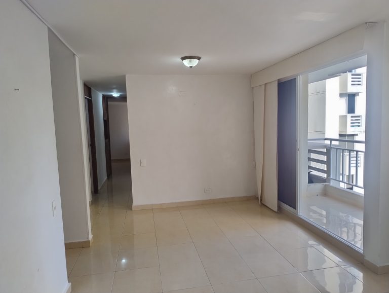 Comodo apartamento en arriendo Villa Carolina
