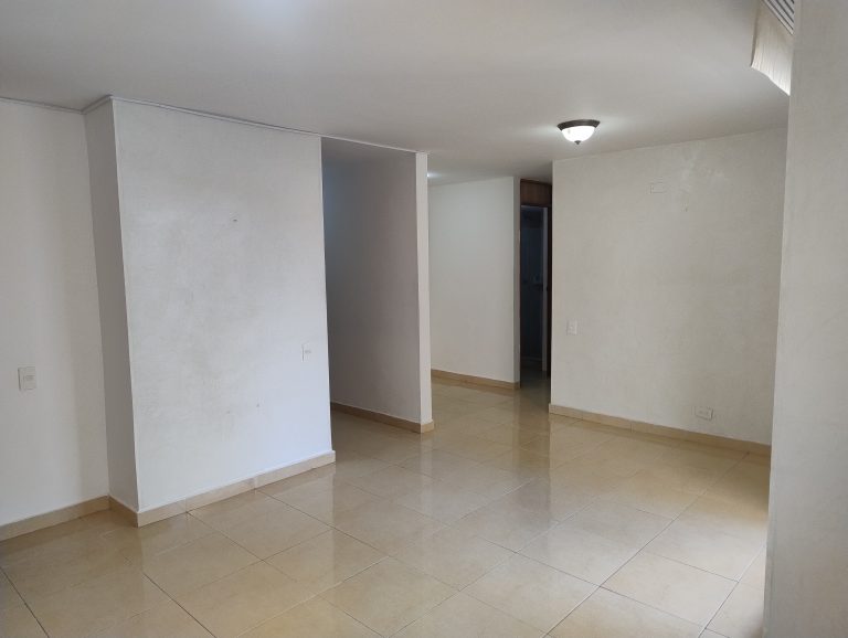 Comodo apartamento en arriendo Villa Carolina