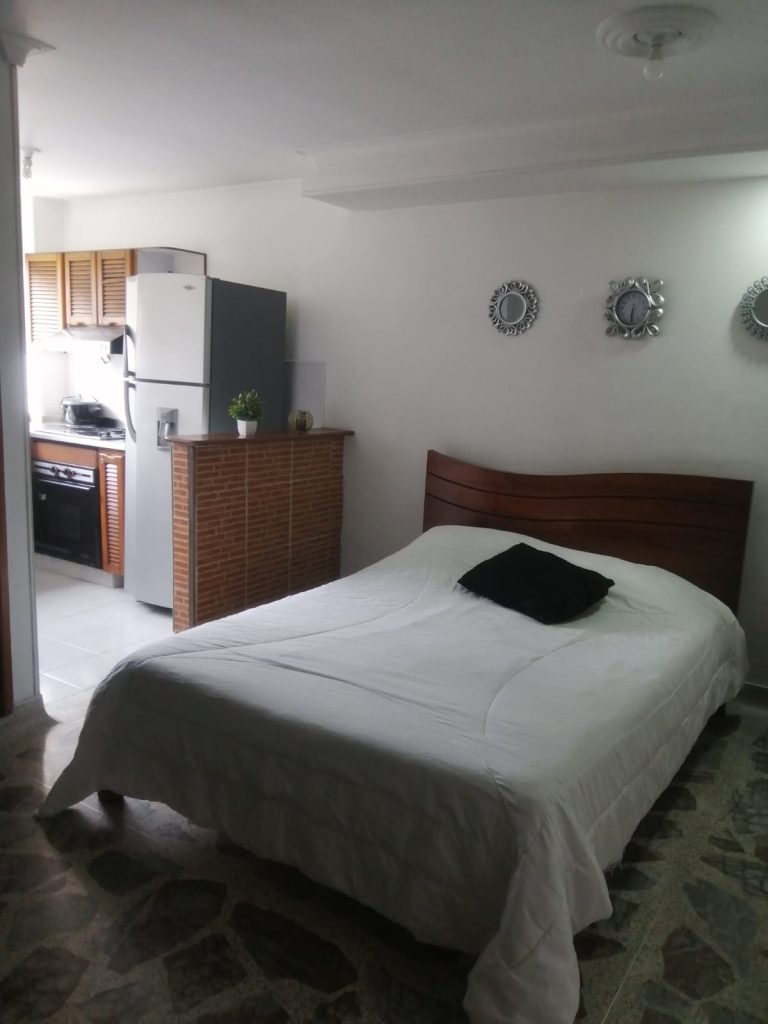 Apartaestudio para la venta y Arriendo en Laureles
