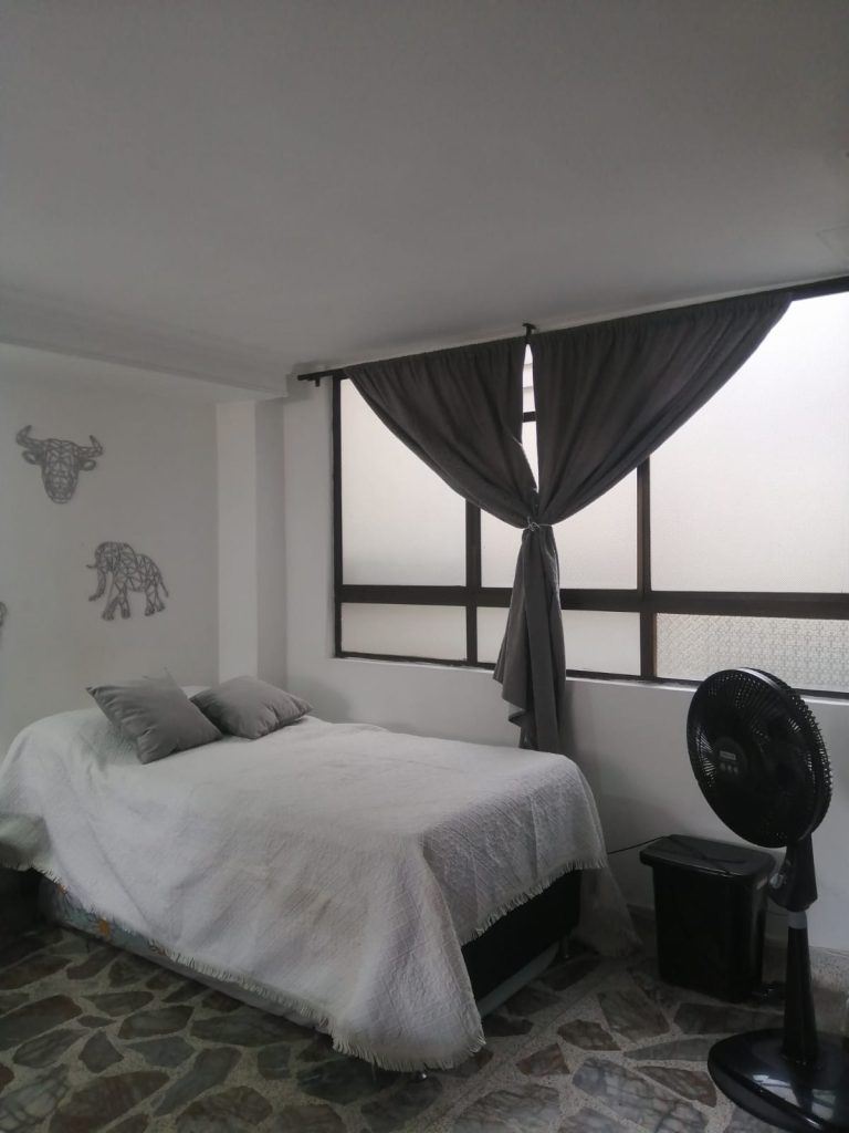 Apartaestudio para la venta y Arriendo en Laureles