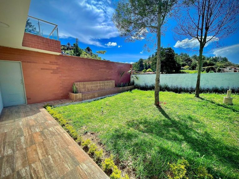 Casa Finca Para Arriendo – Venta en Guarne Antioquia
