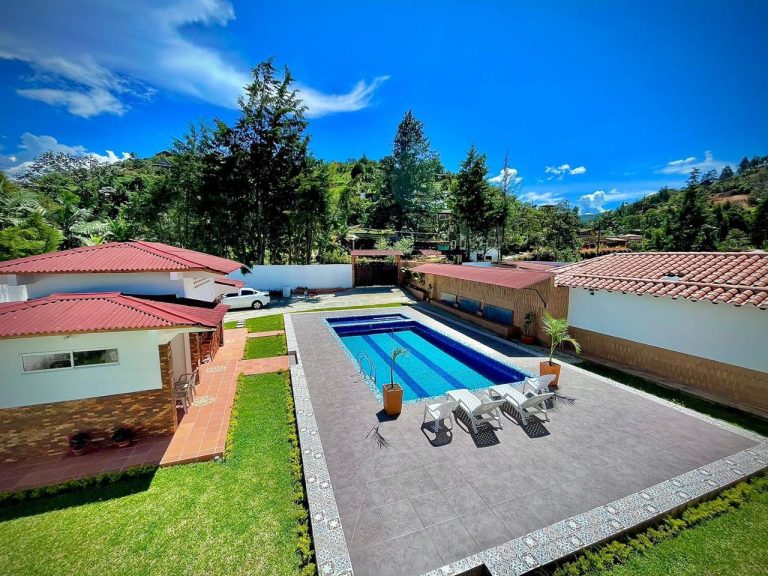Casa Finca Para Arriendo – Venta en Guarne Antioquia