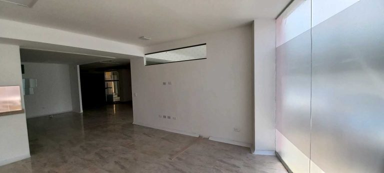 ARRIENDO LOCAL COMERCIAL CIUDAD JARDIN