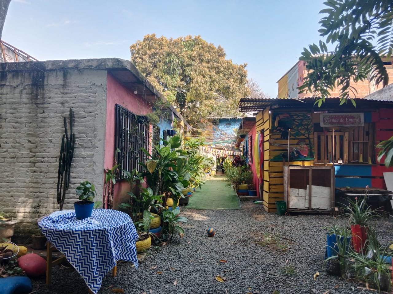 ALQUILO RESTAURANTE CAMPESTRE EN EL SUR DE CALI MELENDEZ ALG 7267665