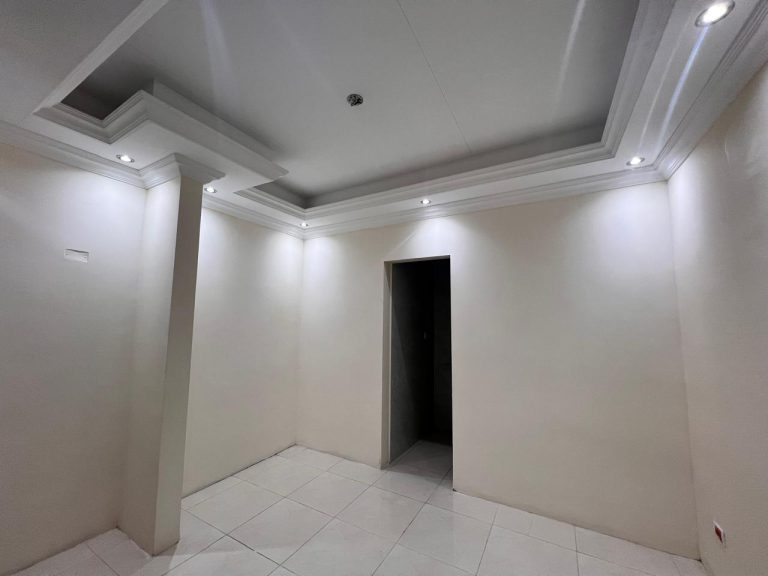 Se Renta Local De 185m2 Sobre la Quinta