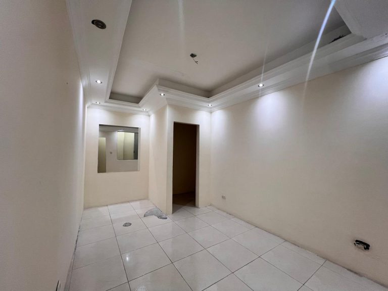 Se Renta Local De 185m2 Sobre la Quinta