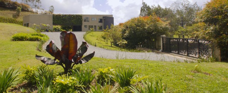 Casa en Venta /Arriendo en Reserva Natural, Vía Las Palmas