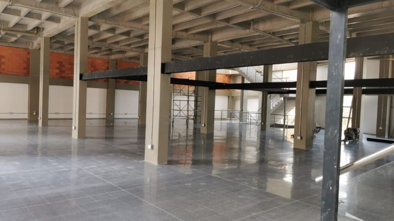 Bodega en Venta o Alquiler Sector Almacentro Medellín
