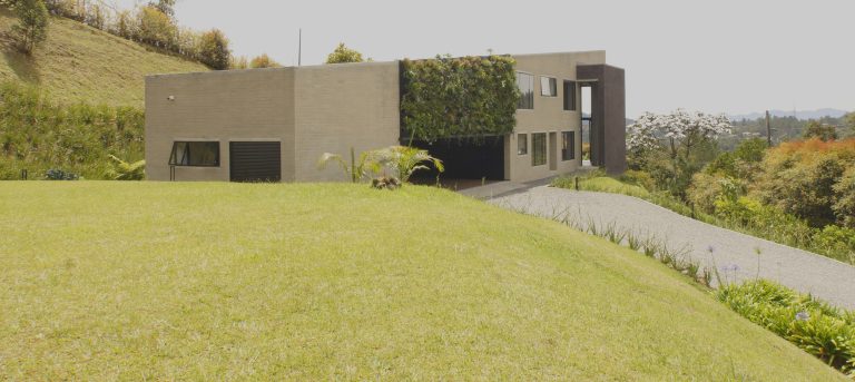 Casa en Venta /Arriendo en Reserva Natural, Vía Las Palmas
