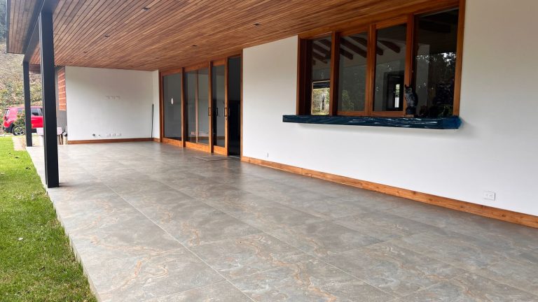 Casa Campestre en Arriendo Sector Alto del Escobero, El Retiro