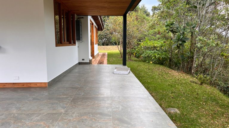 Casa Campestre en Arriendo Sector Alto del Escobero, El Retiro