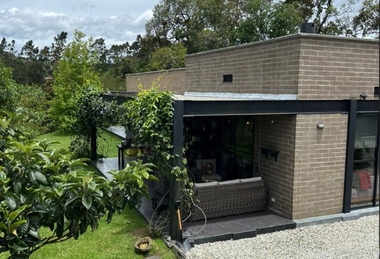 ARRIENDO APTO NUEVO CASTROPOL MEDELLÌN