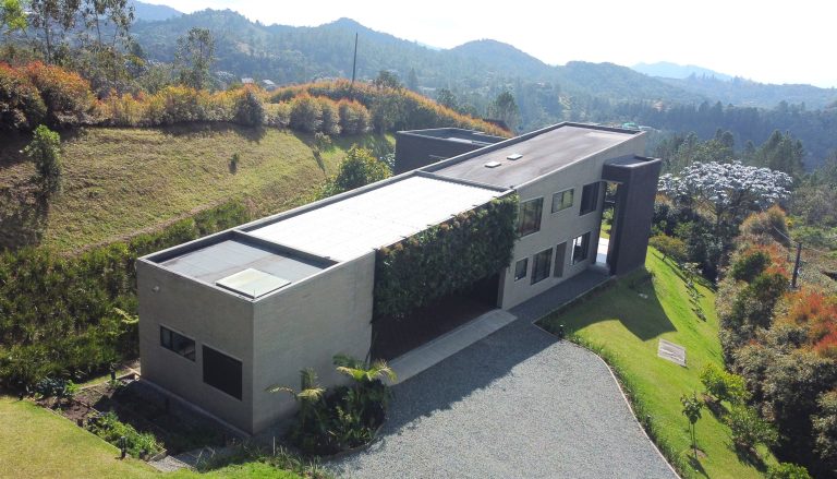 Casa en Venta /Arriendo en Reserva Natural, Vía Las Palmas