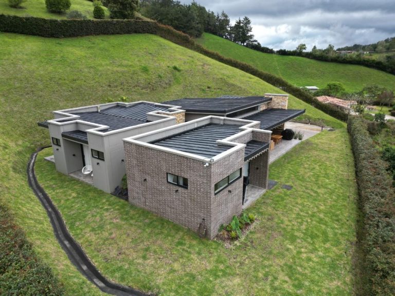 Casa en Venta en Parcelación Vía don Diego – La Ceja, El Retiro