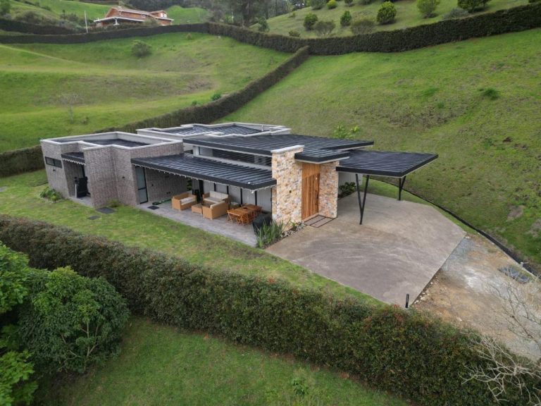 Casa en Venta en Parcelación Vía don Diego – La Ceja, El Retiro