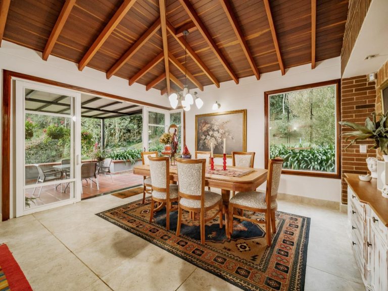 Casa campestre en venta y/o arriendo, sector El Escobero, Envigado