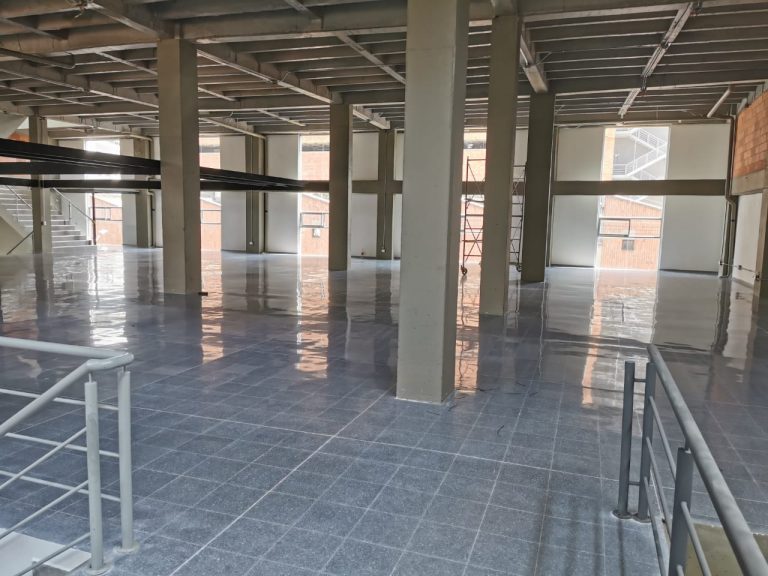 Bodega en Venta o Alquiler Sector Almacentro Medellín