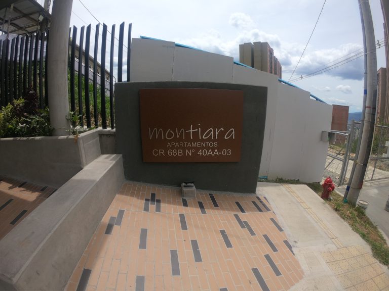 Iluminado Apartamento para Arriendo en Laureles, Estadio, Medellín