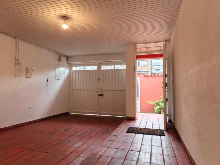 Casa en Venta/Arriendo ¡REMODELADA! en El Polo Club, 206.73 M2