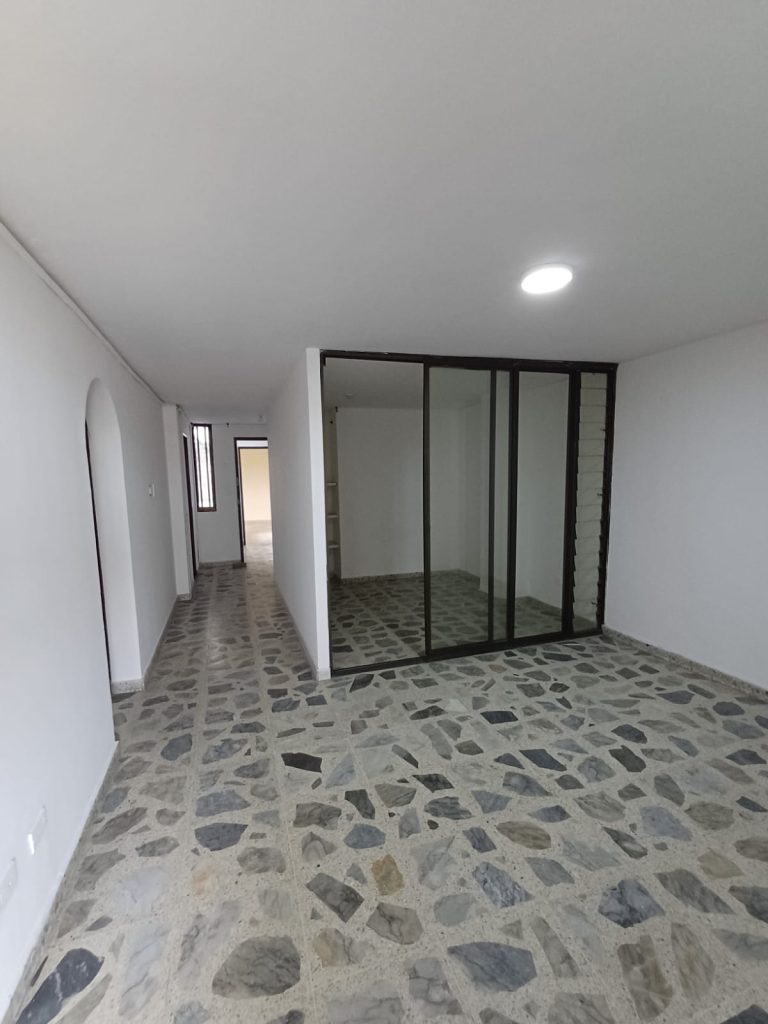 ARRENDO APARTAMENTO AMPLIO EN EL CENTRO DE PEREIRA