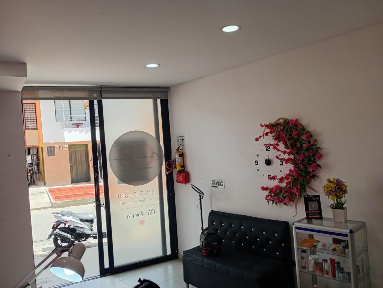 LOCAL COMERCIAL EN ARRIENDO EN EL MUNICIPIO DE LA CEJA.