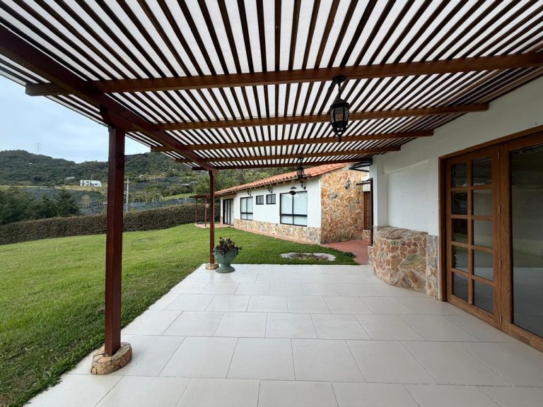 FINCA EN ARRIENDO EN LA CEJA, ESPECTACULAR VISTA A 15 MIN DEN CENTRO