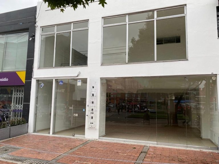 BODEGA EN VENTA AREA DE 330 M2 ZONA NORTE BOGOTÁ D.C