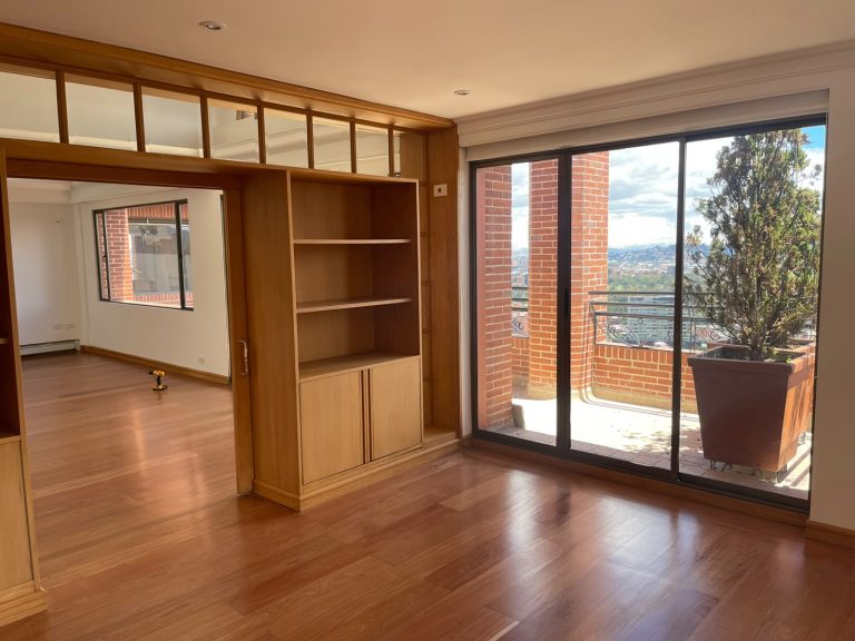 BOSQUE MEDINA ARRIENDO PENT HOUSE DUPLEX 409 M2