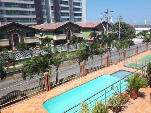 ALTOS DE RIOMAR. NUEVO. HERMOSO APTO DE UNA HAB. CON BALCON, ACABADOS DE LUJO, PISCINA.