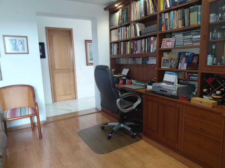 Arriendo Apto Amoblado Club House Vista al Country La Carolina -11-