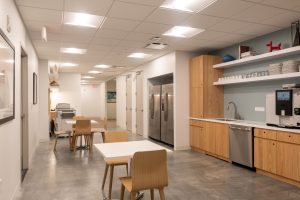 GenericKitchen_02_vxalnj.jpg