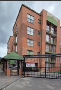Apartamento amplio en Balmoral V etapa verbenal norte de bogota
