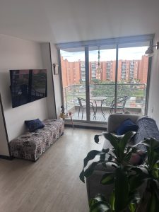 Exclusivo Apartamento Amoblado en Condominio Campestre Alhambra, Madrid
