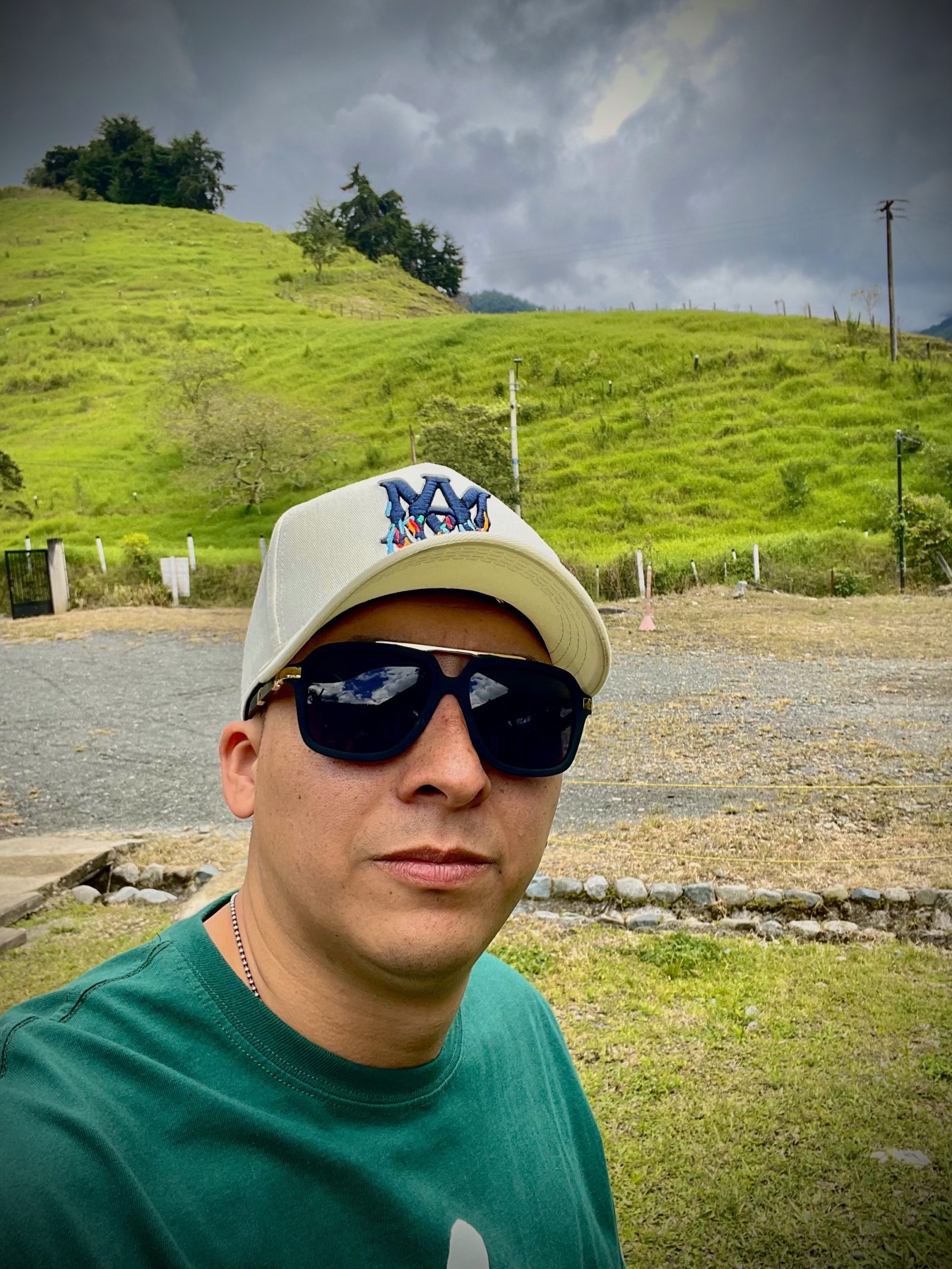 VIKTOR ROBAYO