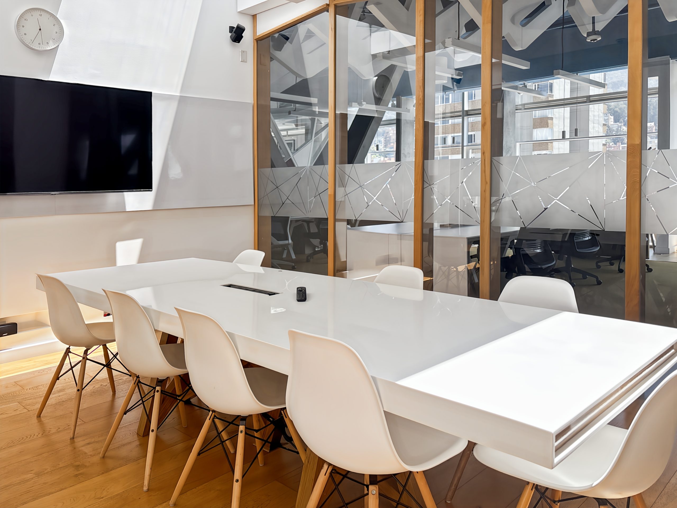Regus_Bogota_Chapinero_Colombia_Centre_10701_Board_Room_1_wfwqnr.jpg