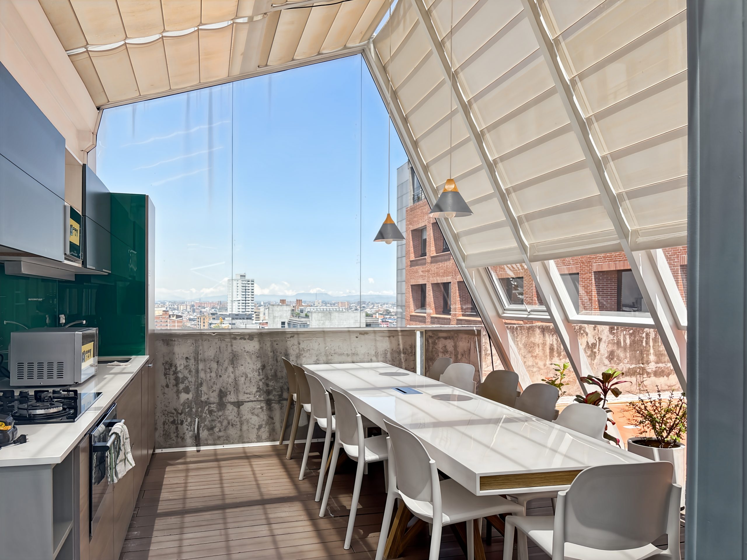 Regus_Bogota_Chapinero_Colombia_Centre_10701_Refresh_Area_1_jzcdem.jpg