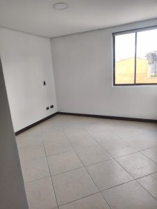 Apartamento 100 mts, 3 habitaciones, 1 parqueadero privado cubierto