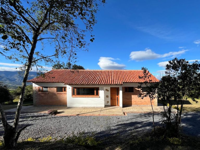 Se arrienda Oficina Nueva Tunja