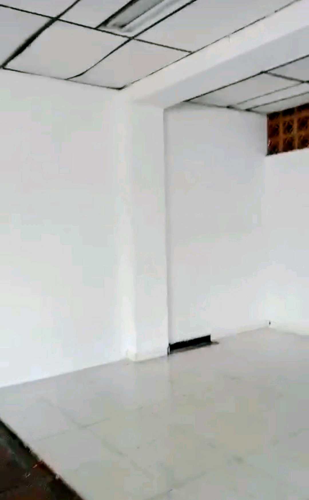 Alquilo local esquinero en tulua barrio sajonia 100 m2