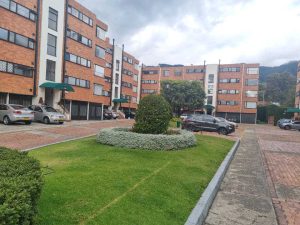 arriendo_apto_3_habitaciones_r_1785210298-1098_8198.jpeg
