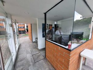 arriendo_apto_3_habitaciones_r_1785210300-3429_2522.jpeg