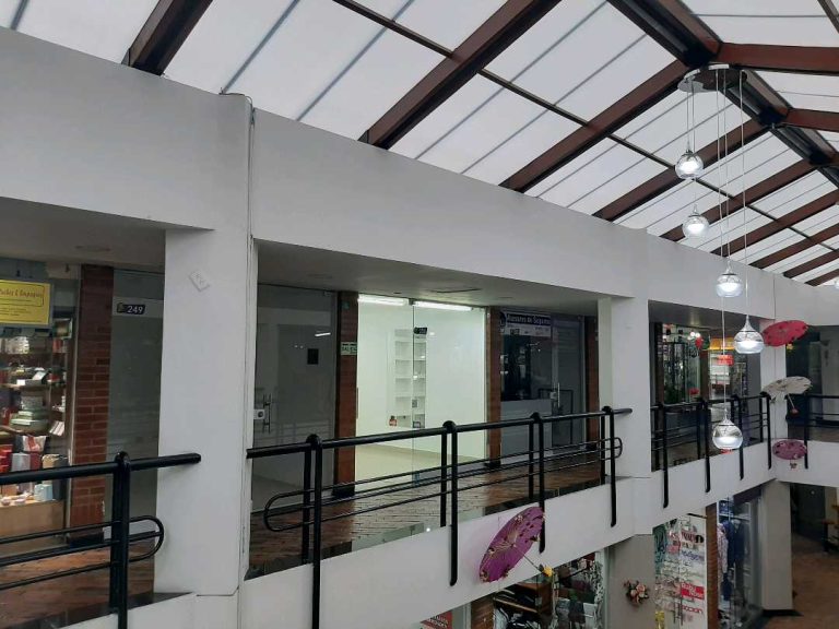 ARRIENDO LOCAL CTRO CIAL SORPRESAS 11m