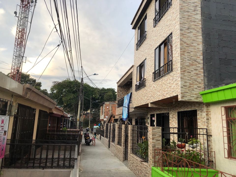 Se Arrienda Apartamento Piso 3 en La Habana Cuba Pereira