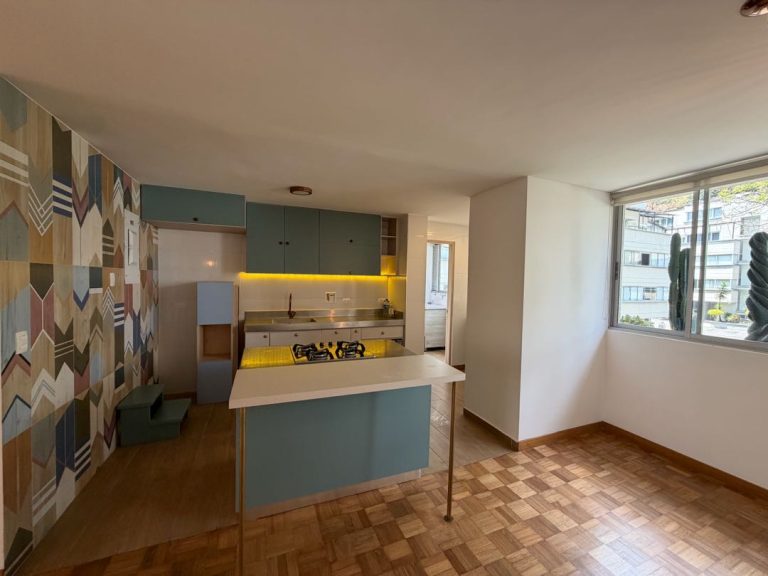 Se Arrienda Apartamento en El Poblado, Loma del Tesoro