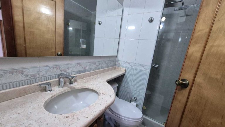 RENTO APARTAMENTO EXTERIOR 3 HAB – LA COLINA GRATAMIRA